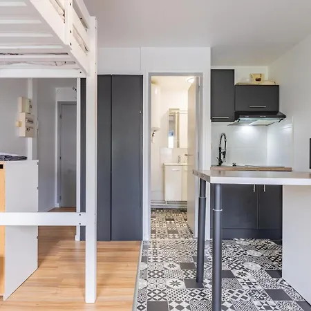 Studio Confortable Avec Parking Gratuit Dans La Rue - Quelques Pas De La Gare, Cuisine, Wifi * Arras