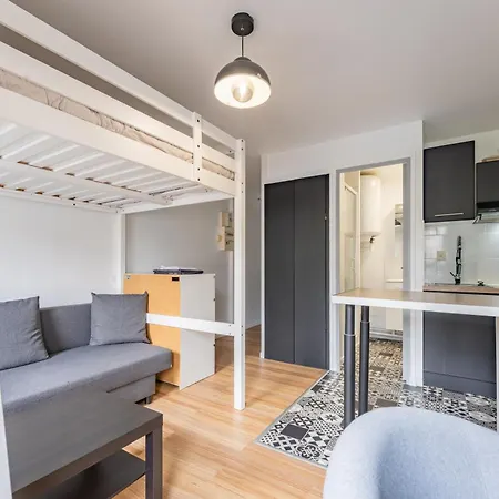 Studio Confortable Avec Parking Gratuit Dans La Rue - Quelques Pas De La Gare, Cuisine, Wifi Apartamento Arras